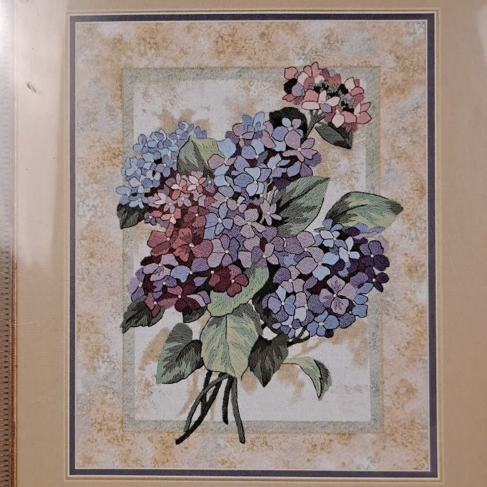 Dimensions "Hydrangea Elegance" A Crewel Design by Karen Avery Kit